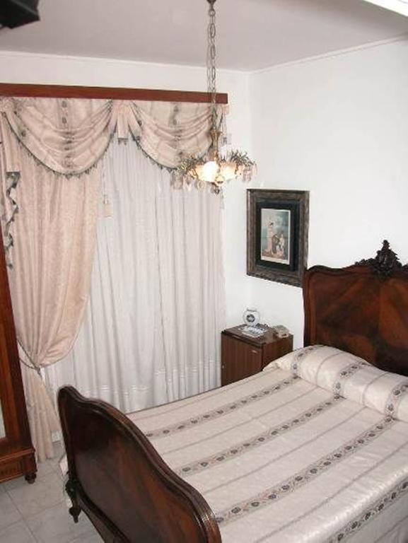 Casa Amarela Guesthouse 拉哥斯 客房 照片