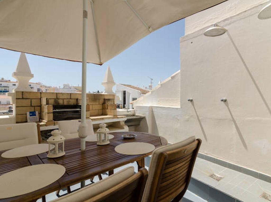 Casa Amarela Guesthouse 拉哥斯 外观 照片